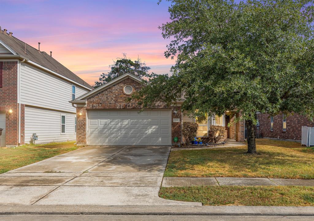 Sold 15939 Sheldon Ridge Way, Houston, TX 77044 3 Beds / 2 Full