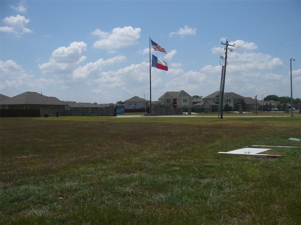 0000 E Fm 517, Dickinson, TX 77539
