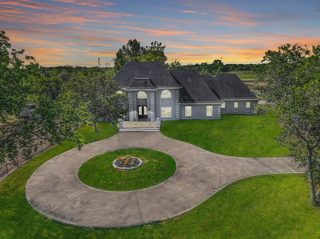 2010 Lundy Ln, Friendswood, TX 77546