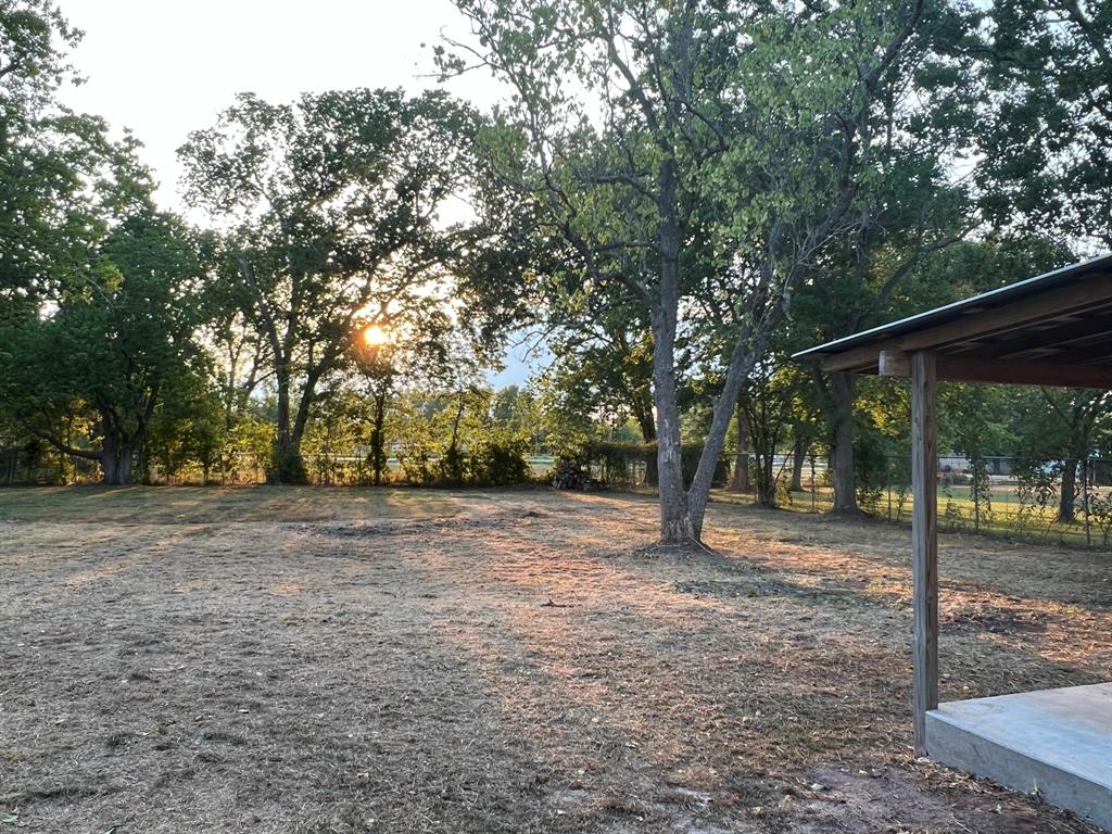 104 Walnut St, Angleton, TX 77515