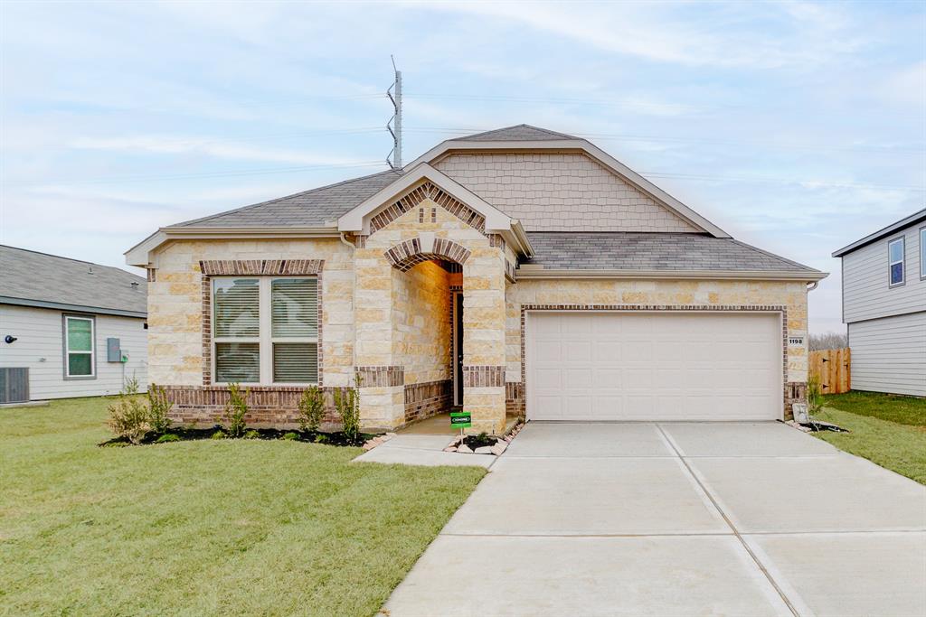 1198 Painted Bunting Drive, La Marque, TX 77568