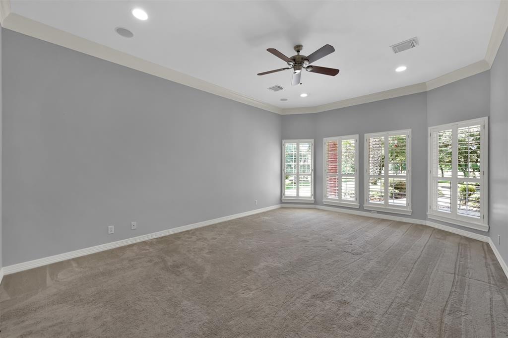 8995 Grand Lake Estates Dr, Montgomery, TX 77316