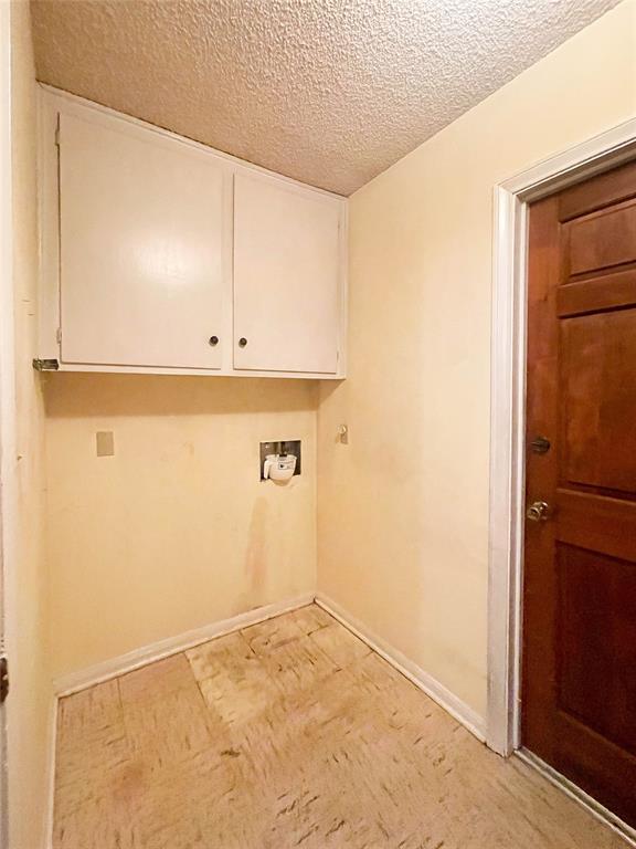 244 Narcissus St, Lake Jackson, TX 77566