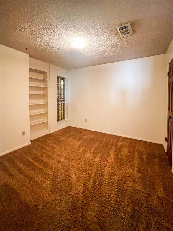 244 Narcissus St, Lake Jackson, TX 77566