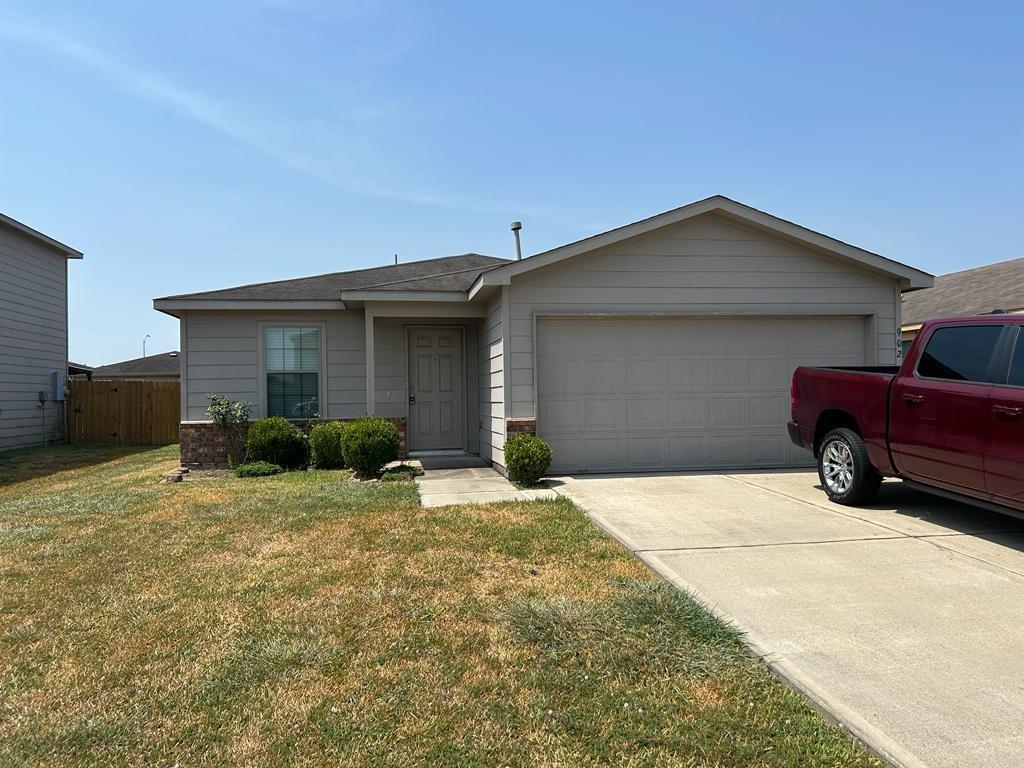 Sold 902 Canyon Hill Lane, Rosenberg, TX 77471 3 Beds / 2 Full Baths