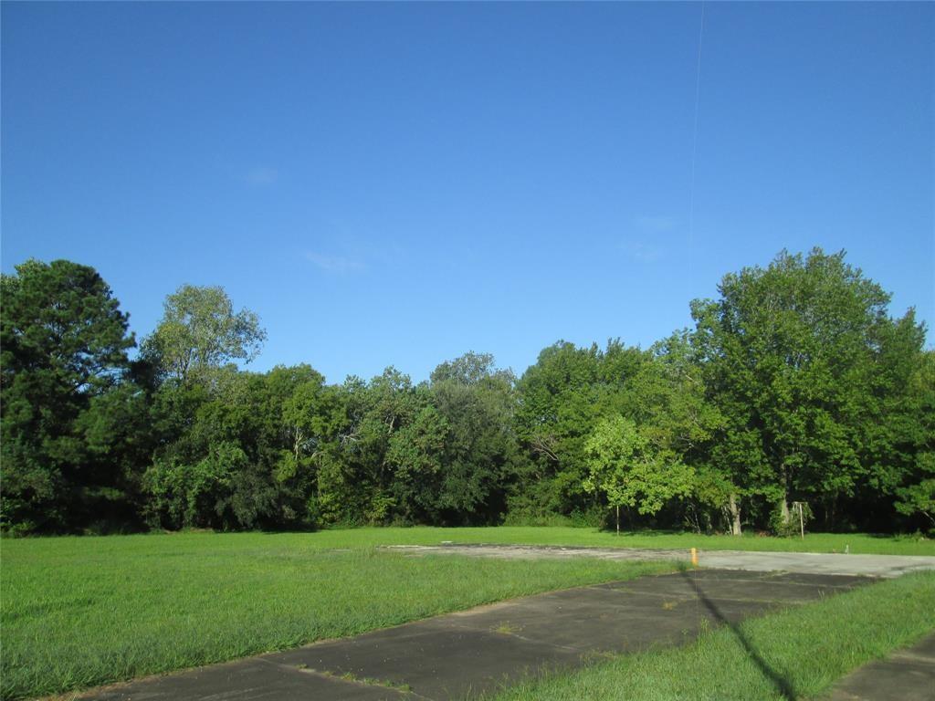 3302 Dixie Farm Rd, Pearland, TX 77581