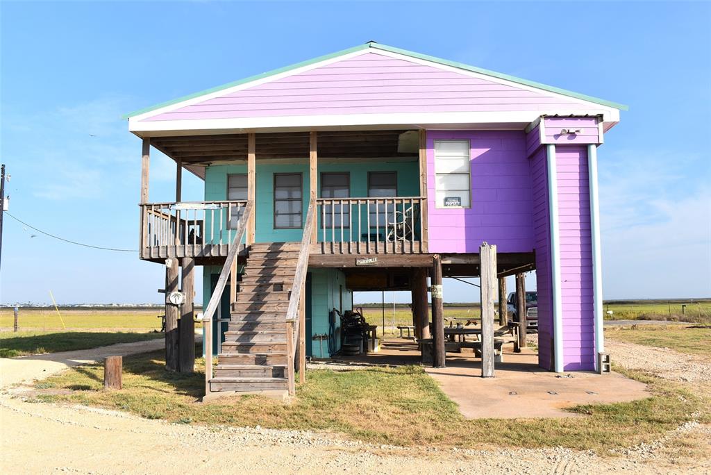 508 Marina Dr, Sargent, TX 77414