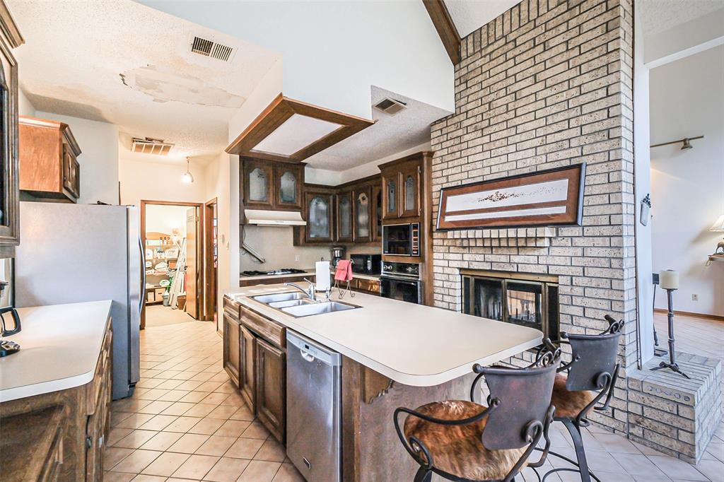 11719 Bexhill Dr, Houston, TX 77065