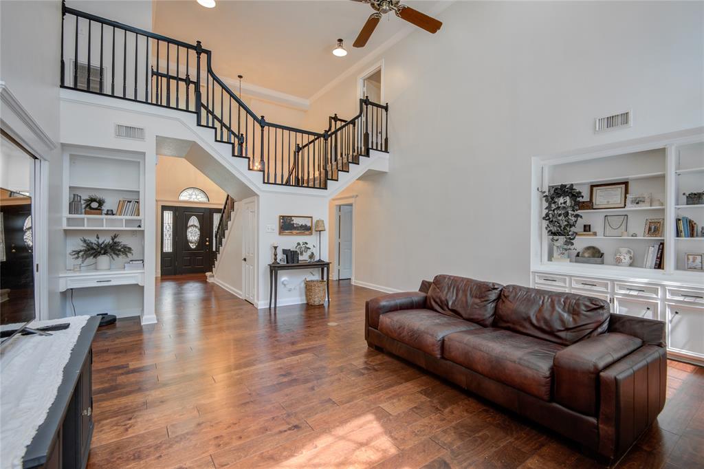 116 Dewberry Dr, Lake Jackson, TX 77566