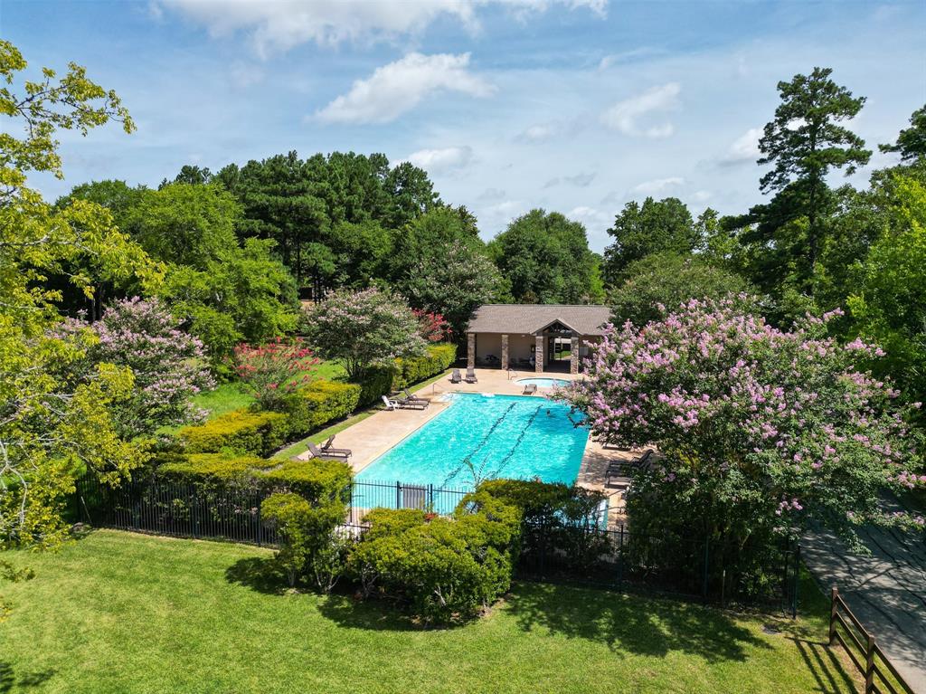 1572 Emerald Lakes Dr, Willis, TX 77378