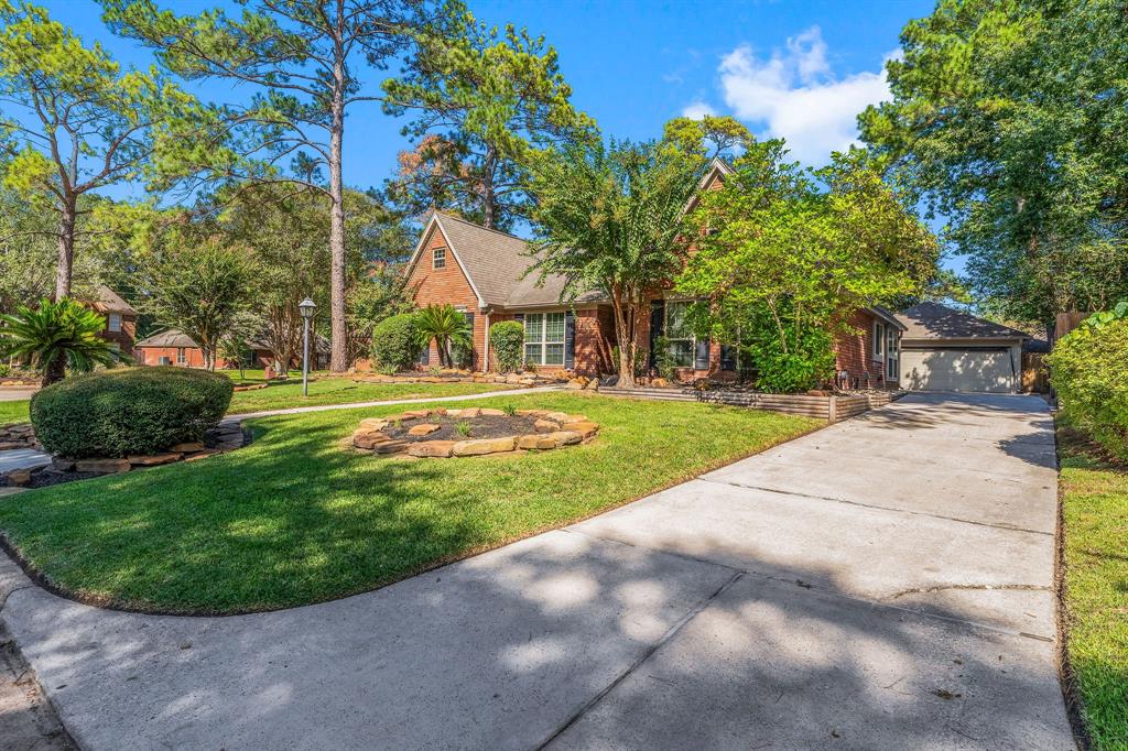 3314 Woodland View Dr, Kingwood, TX 77345