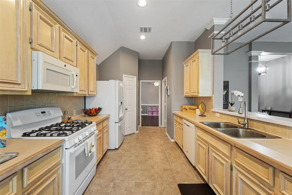 1519 Bardwell Lake Ct, Richmond, TX 77407