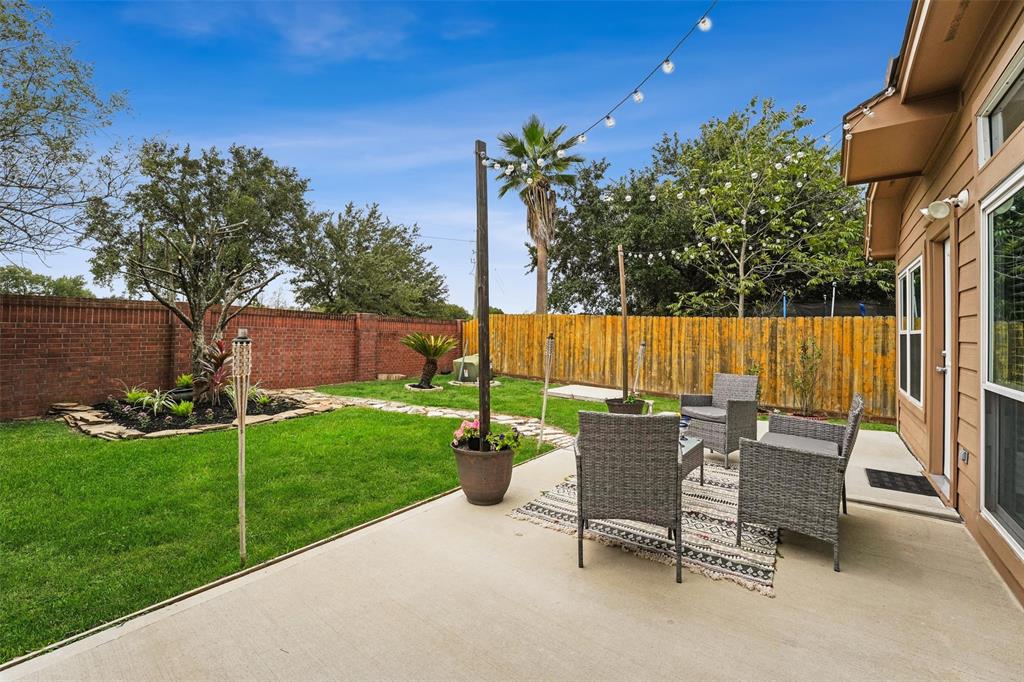 1519 Bardwell Lake Ct, Richmond, TX 77407