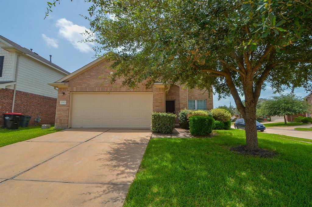 17923 Hollow Hill Ln, Richmond, TX 77407