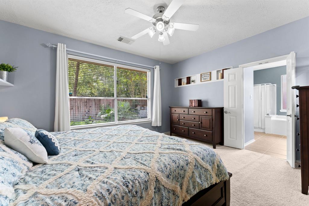 25618 Saddlebrook Village Dr, Tomball, TX 77375