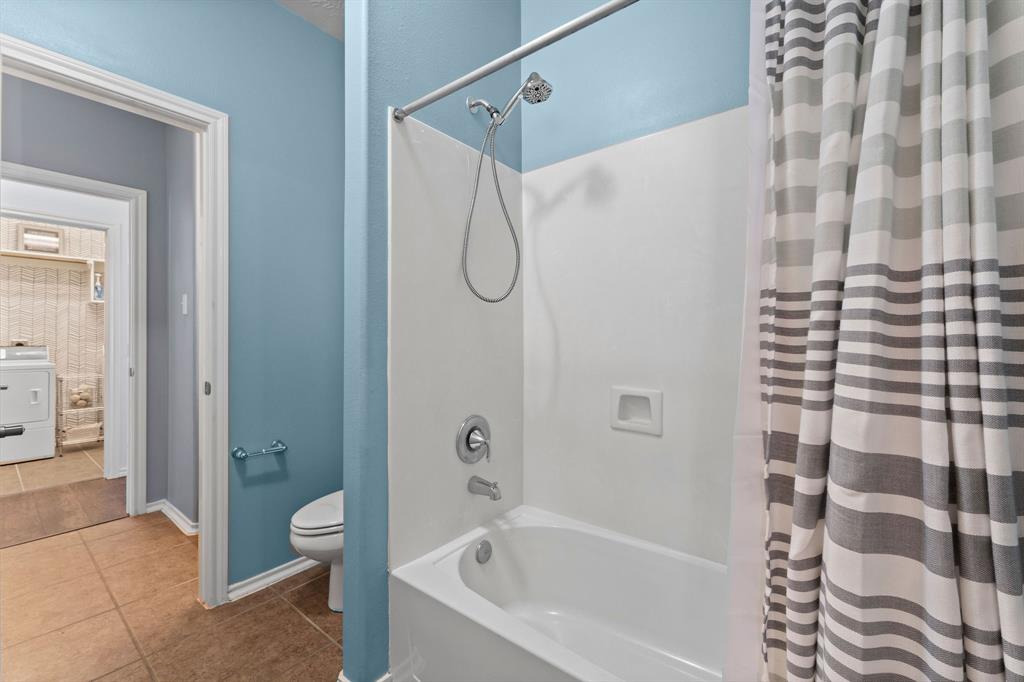 25618 Saddlebrook Village Dr, Tomball, TX 77375