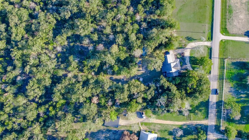 601 Piney Creek Rd, Bellville, TX 77418