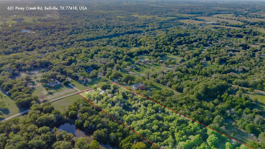601 Piney Creek Rd, Bellville, TX 77418