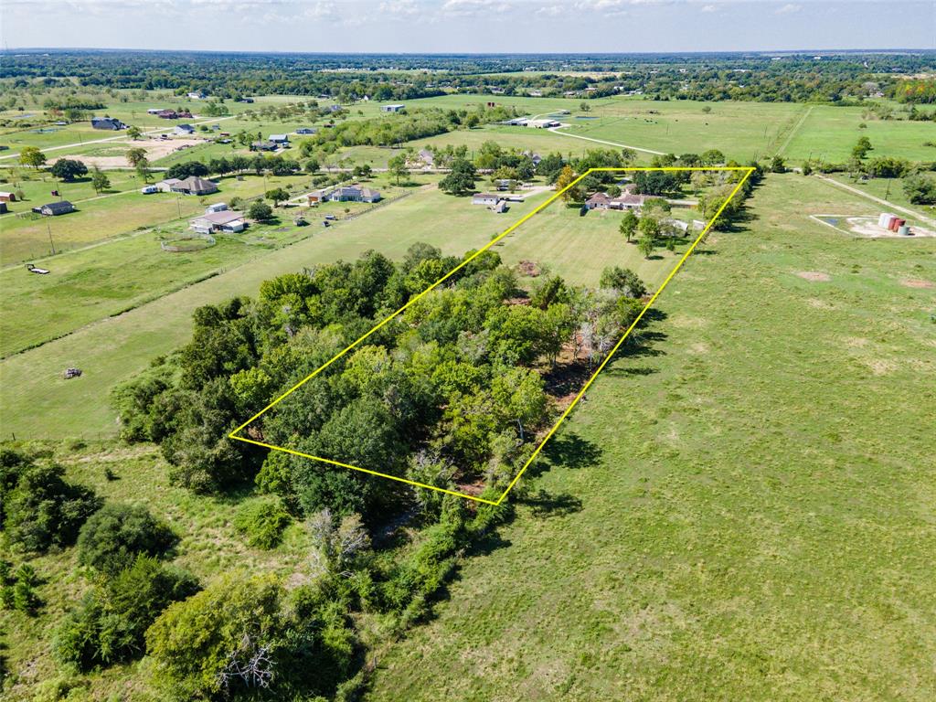 4731 County Road 172, Alvin, TX 77511