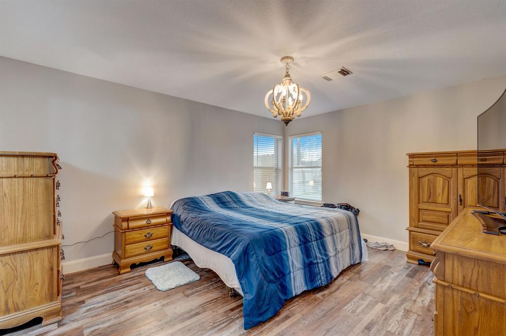 10302 Pine Meadows Blvd, Baytown, TX 77523