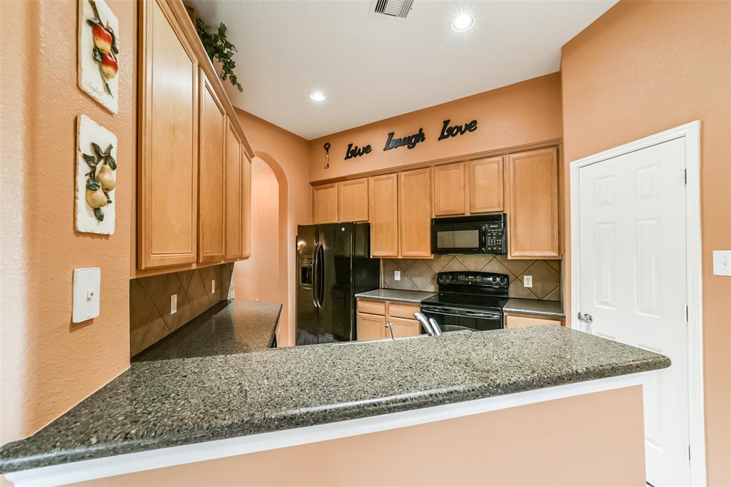 1537 Sunmeadow Blvd, Friendswood, TX 77546