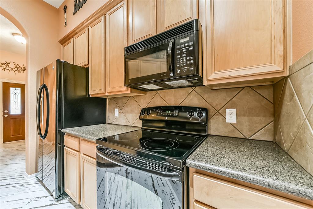 1537 Sunmeadow Blvd, Friendswood, TX 77546