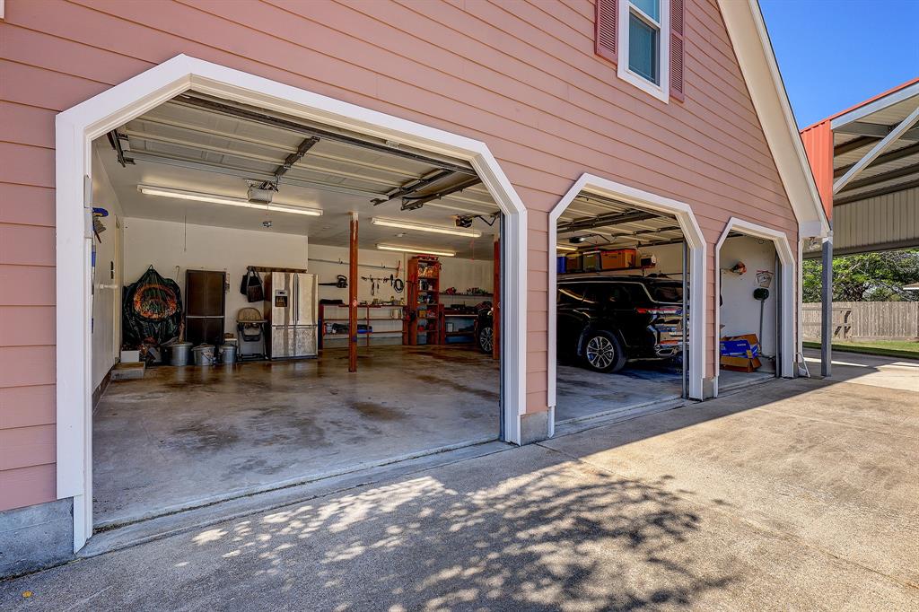 2018 Laura Ln, Lomax, TX 77571