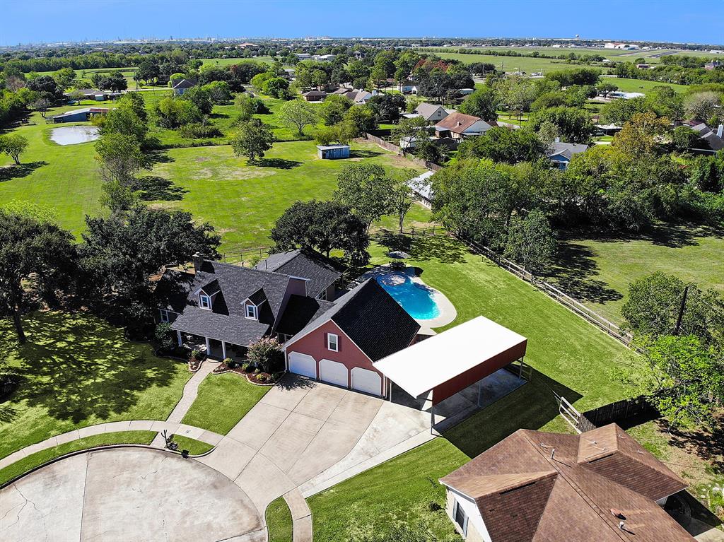 2018 Laura Ln, Lomax, TX 77571