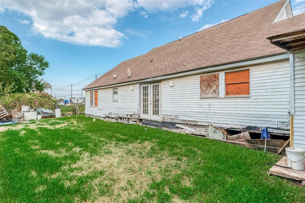 704 Holland Ave, Galena Park, TX 77547