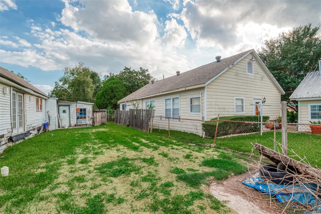 704 Holland Ave, Galena Park, TX 77547