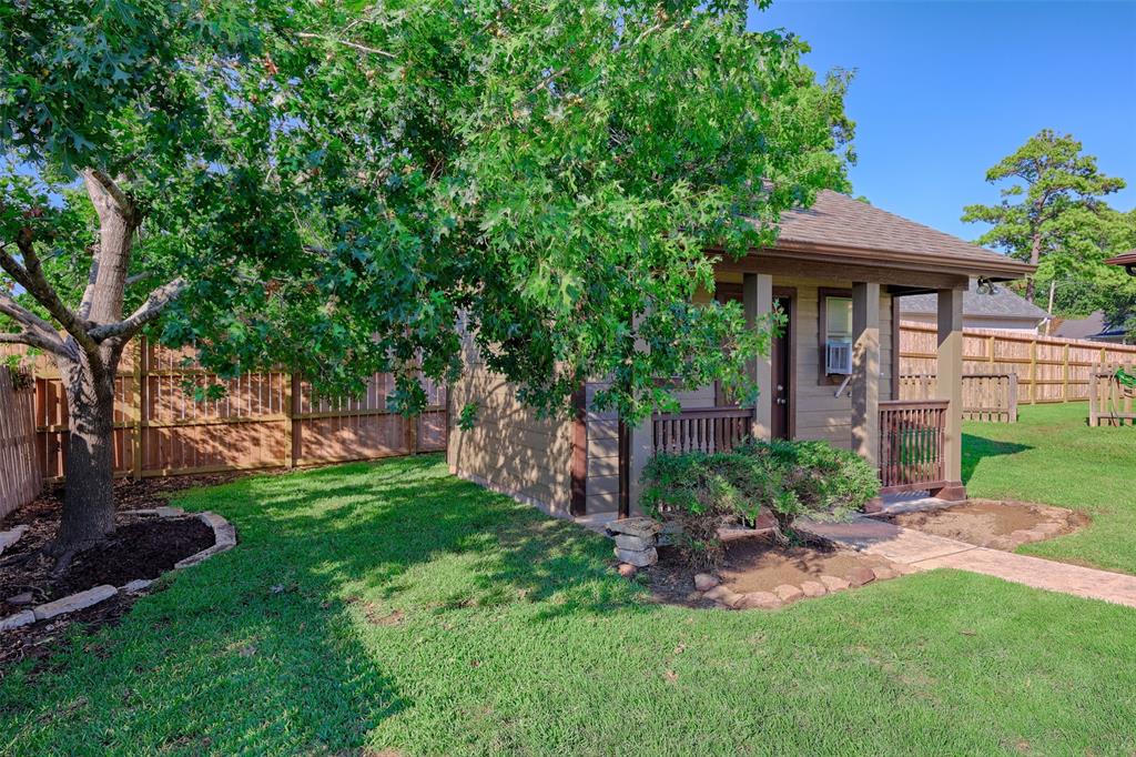 12625 Point Aquarius Blvd, Willis, TX 77318