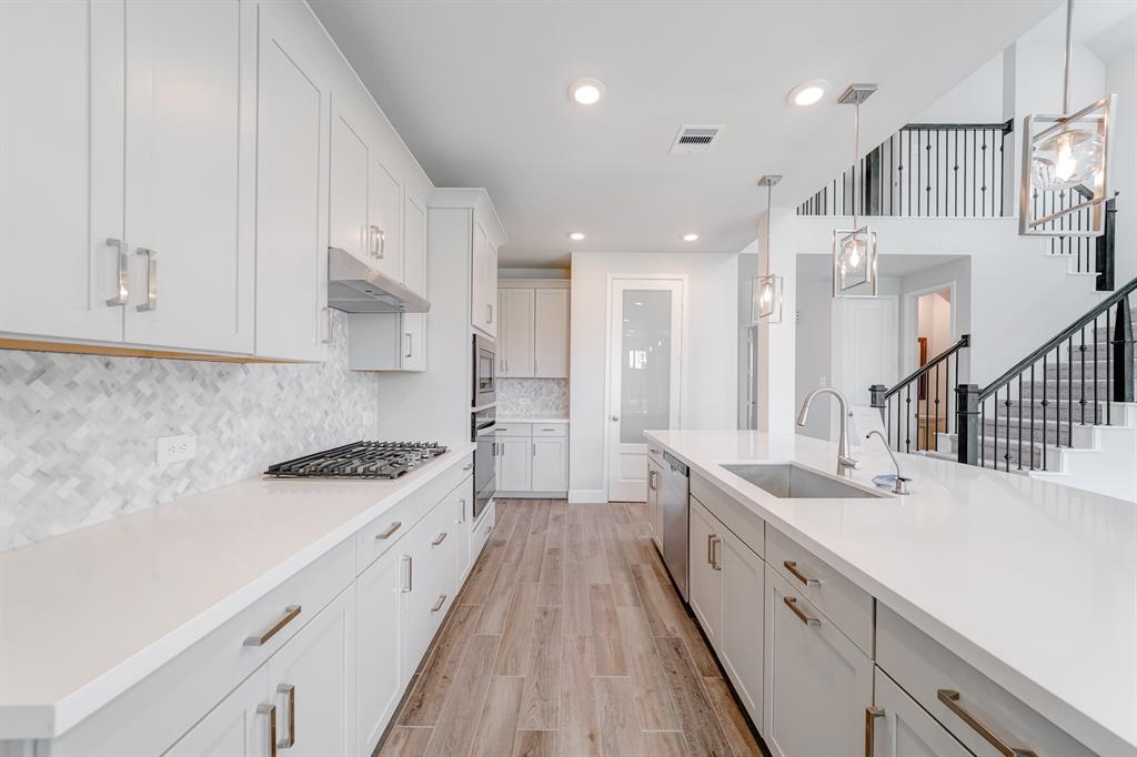 14542 Clementine Hall Dr, Conroe, TX 77302