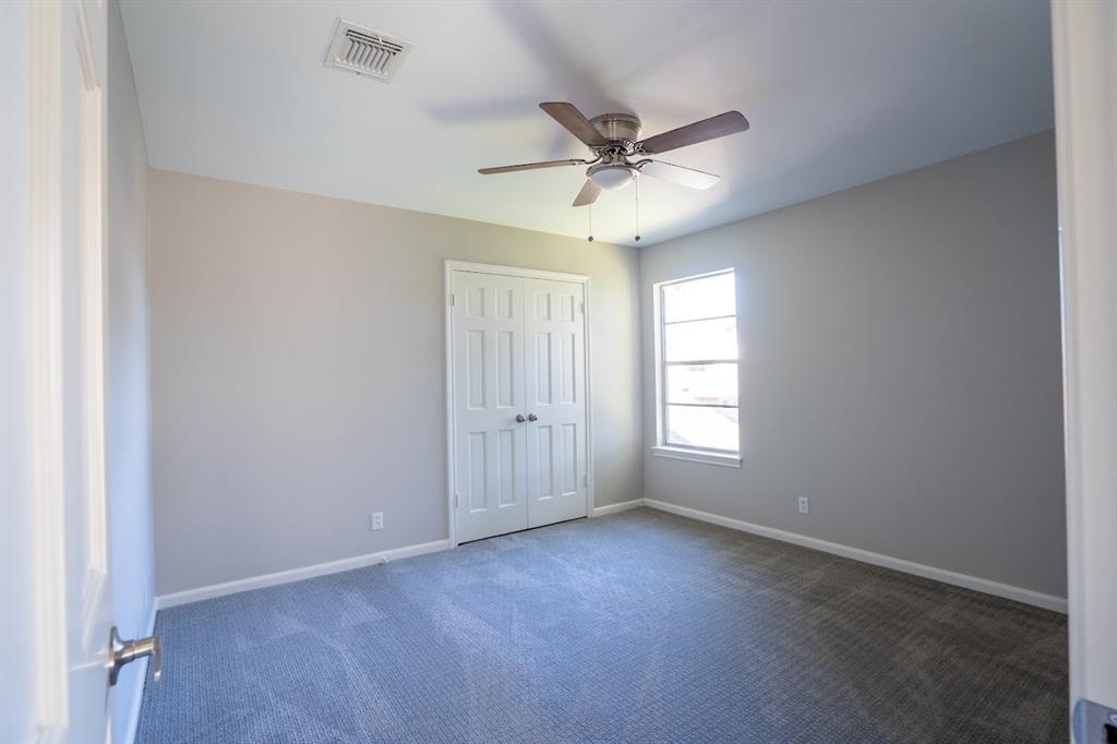 10806 Tupper Lake Dr, Houston, TX 77042