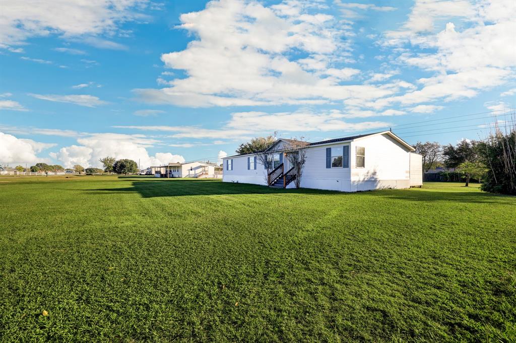 10006 Trey Rd, Needville, TX 77461