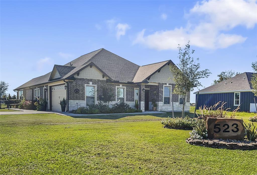 523 Longhorn Trl, Angleton, TX 77515 Open House on 1/14/2024 Sunday