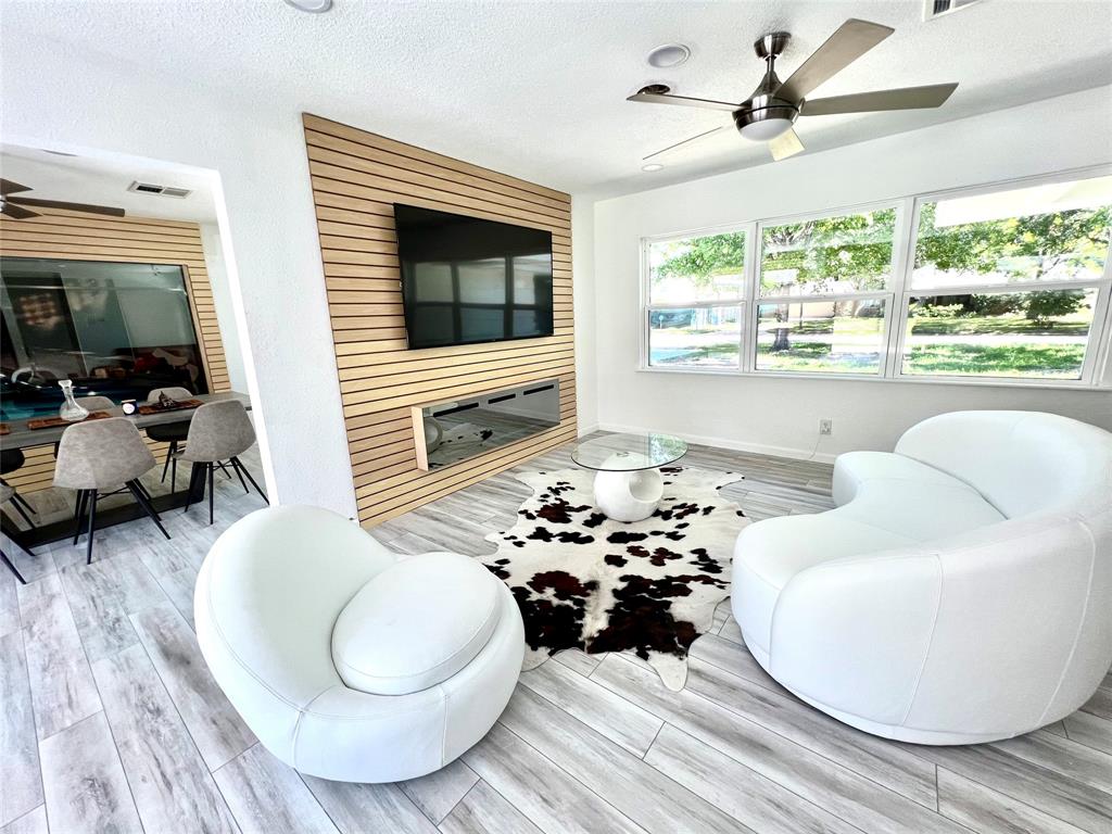 808 Atwell St, Bellaire, TX 77401