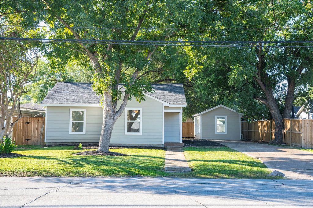 904 Jackson Avenue, Pasadena, TX 77506