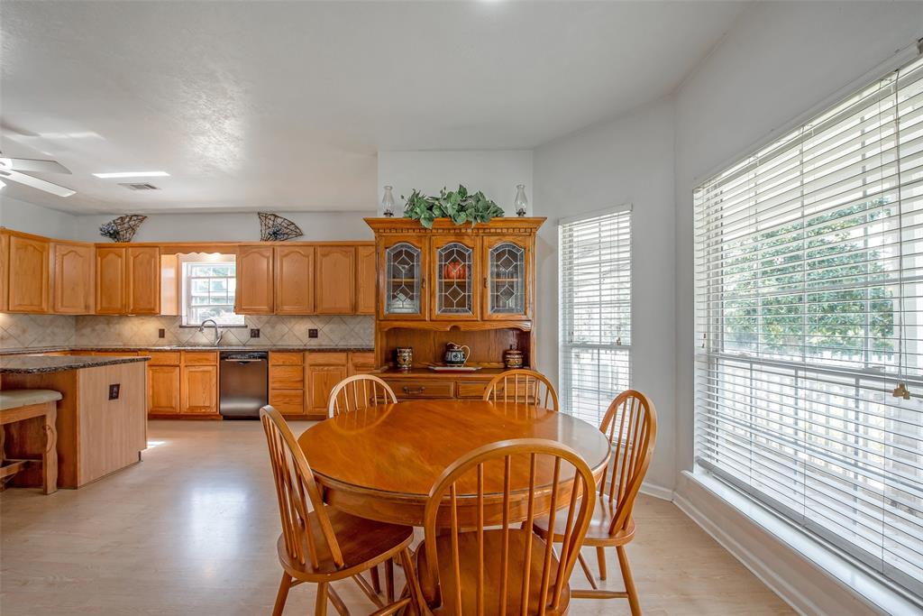 27782 Riley Rd, Waller, TX 77484