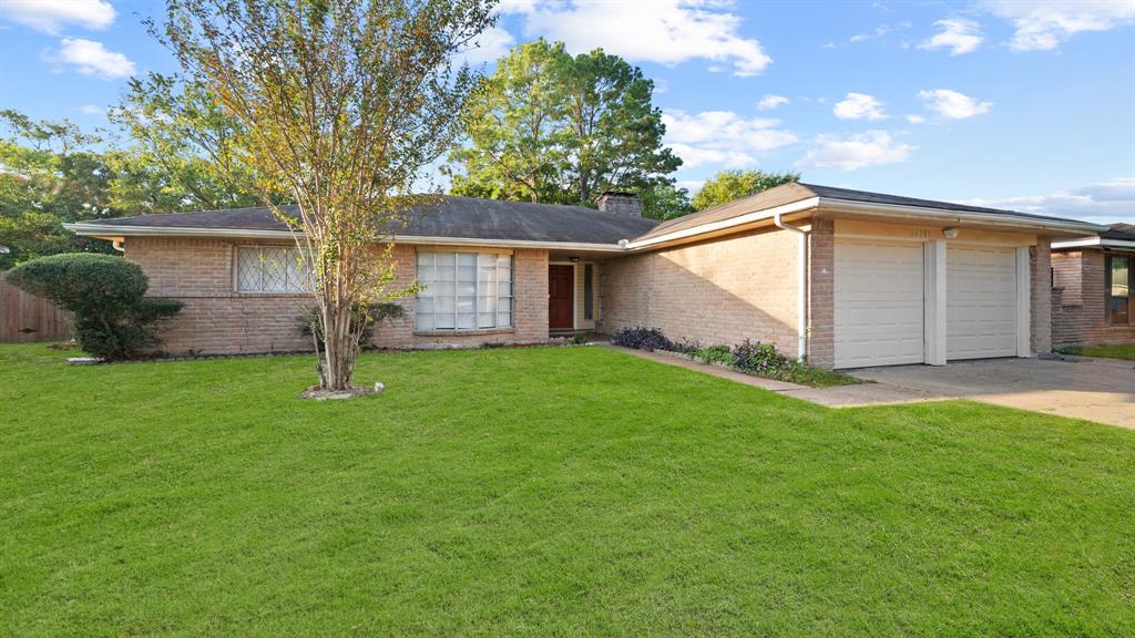 Sold 11307 Whittingham Lane, Houston, TX 77099 3 Beds / 2 Full Baths