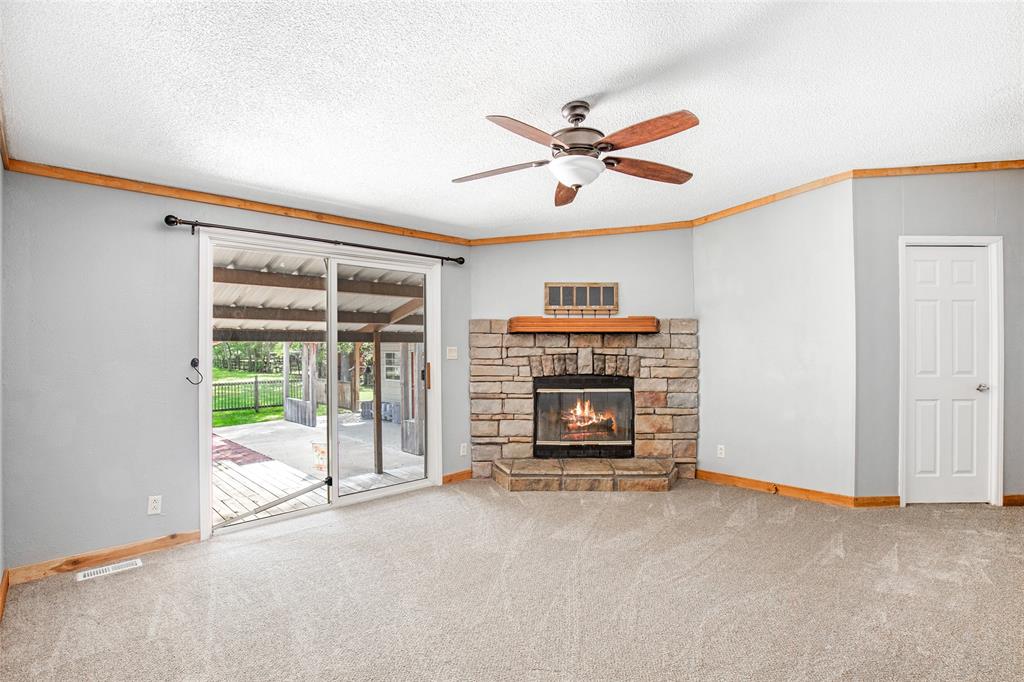 23998 Creekwood Dr, Splendora, TX 77372