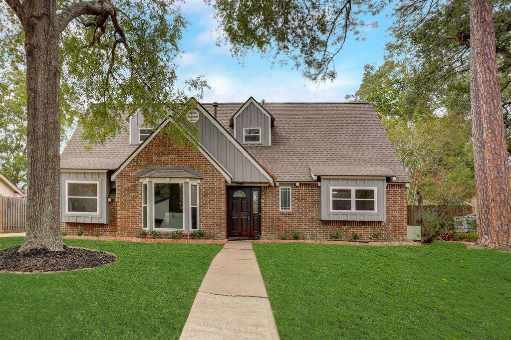 Homes For Sale zoned to Spring Forest Middle School Spring Branch ISD