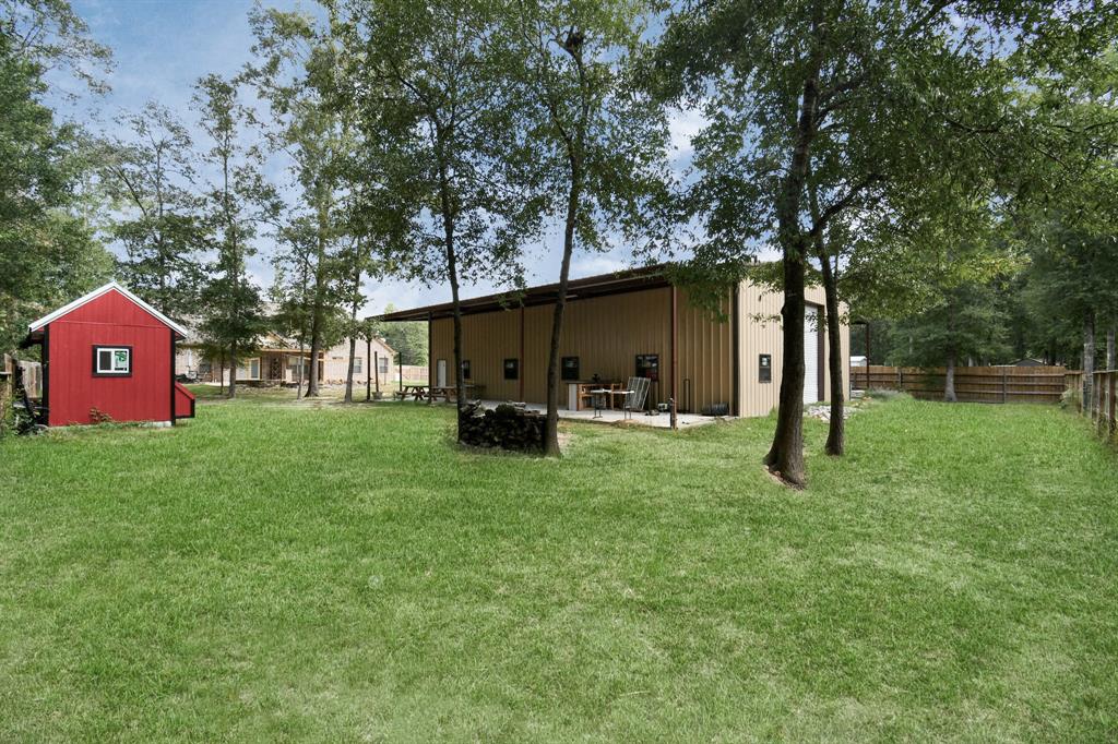 17266 Pecos Dr, Splendora, TX 77372