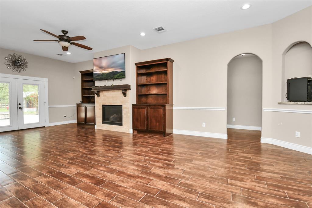 17266 Pecos Dr, Splendora, TX 77372