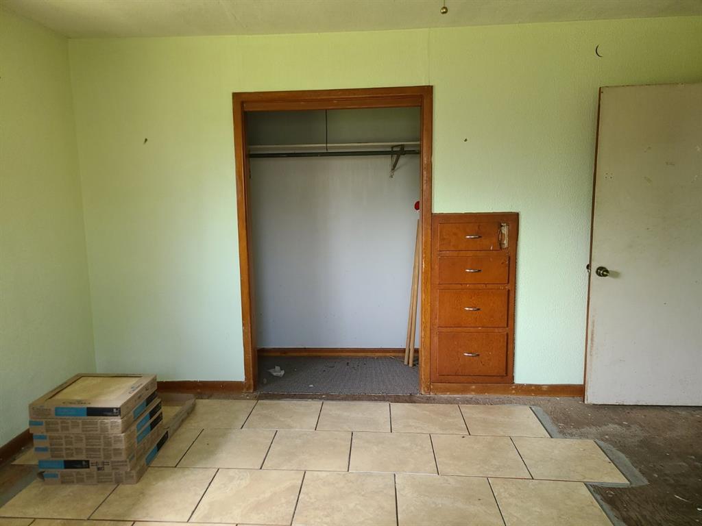 107 W Oak, Daisetta, TX 77533