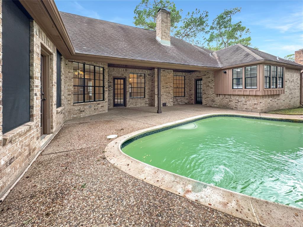 3806 September Dr, Baytown, TX 77521