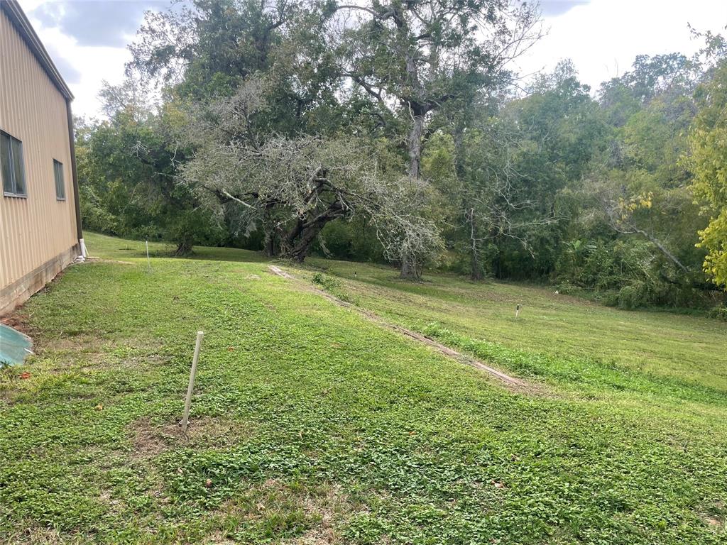 440 Creekside Drive, Angleton, TX 77515