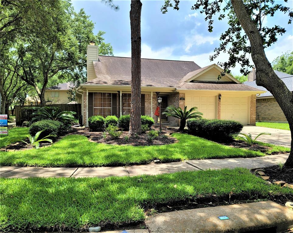 Sold 234 W New Meadows Drive, Sugar Land, TX 77479 3 Beds / 2 Full