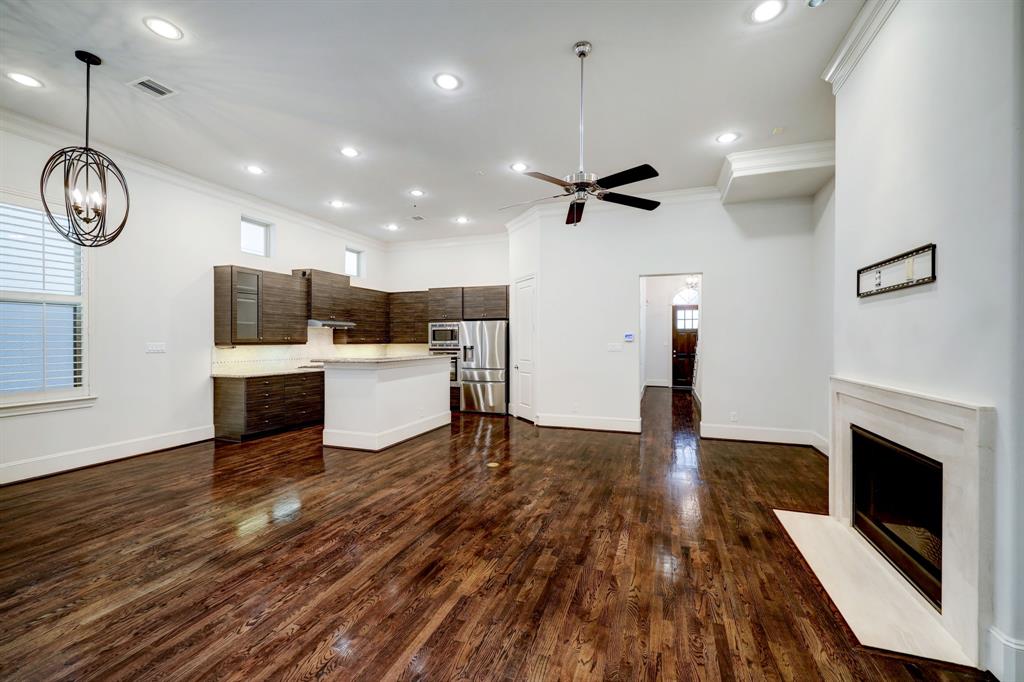 1724 Upland Lakes, Houston, TX 77043