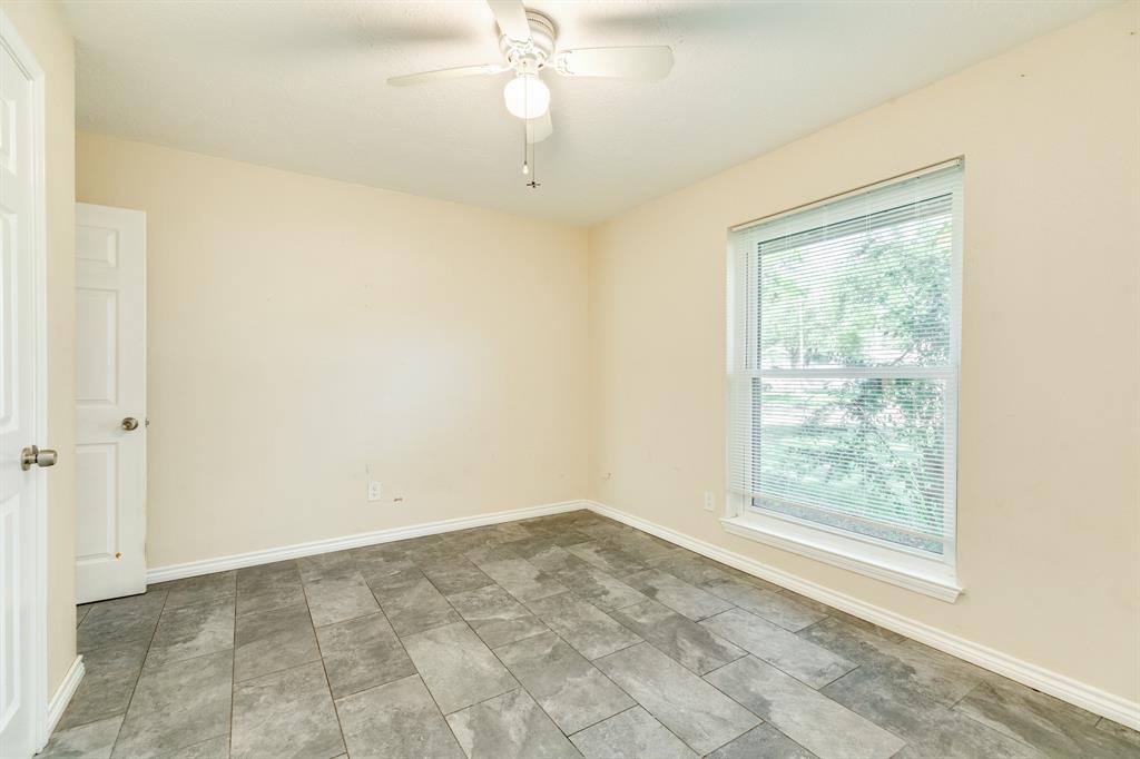 16806 Paint Rock Rd, Friendswood, TX 77546