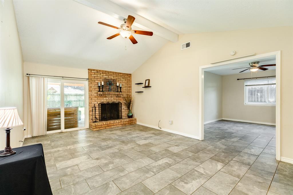 16806 Paint Rock Rd, Friendswood, TX 77546